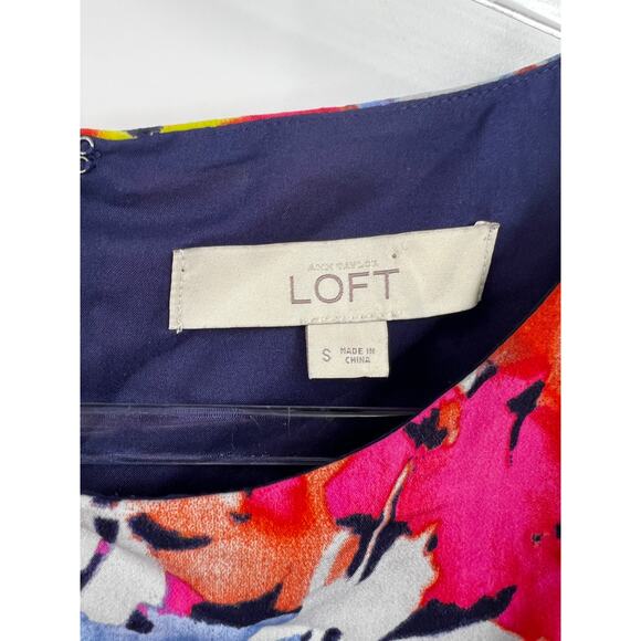 Ann Taylor LOFT Navy Blue Floral Print Short Sleeve Shift Dress Size Small - Picture 2 of 6